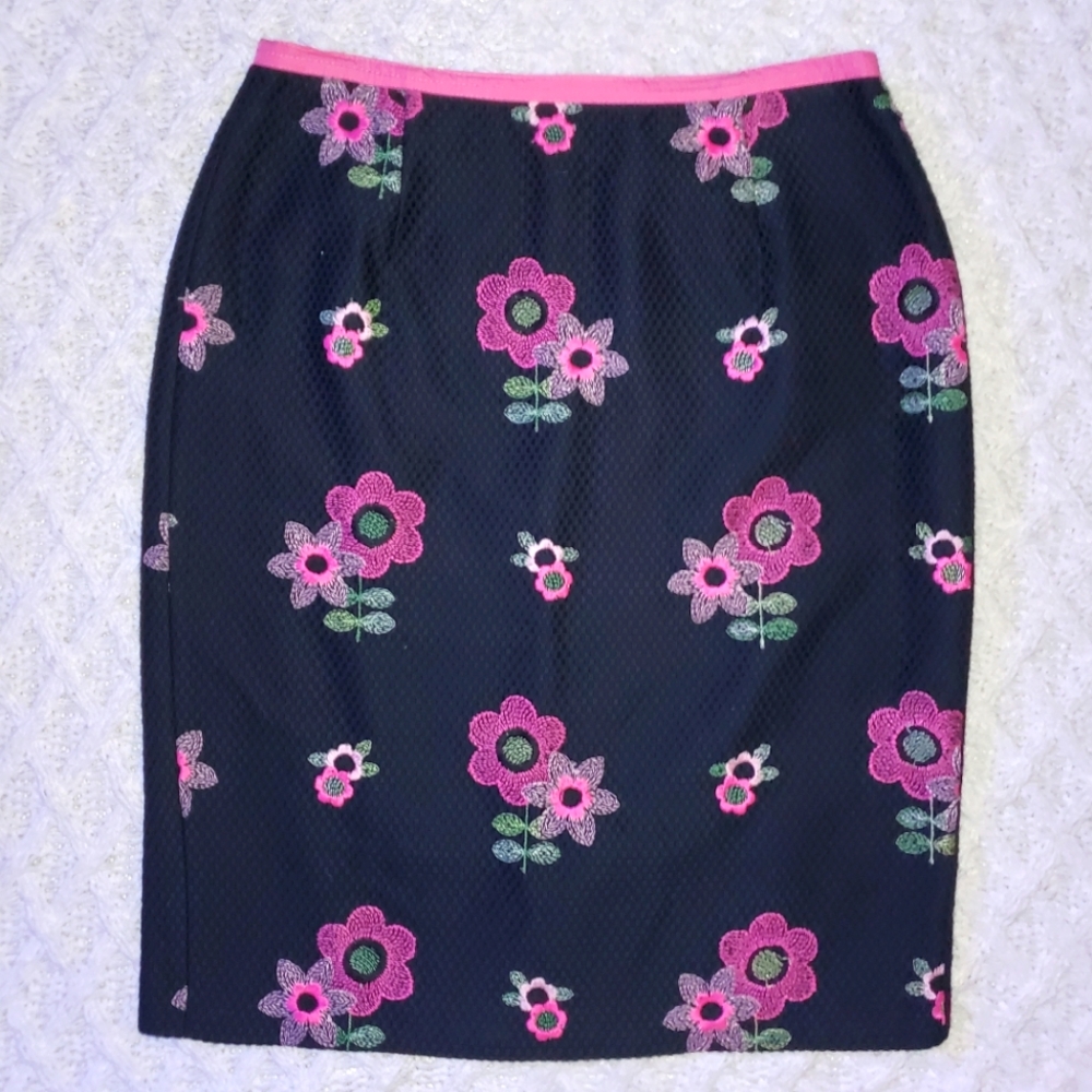 Cynthia Steffe, 6, Floral Midi length pencil skirt, black/pink floral, lined